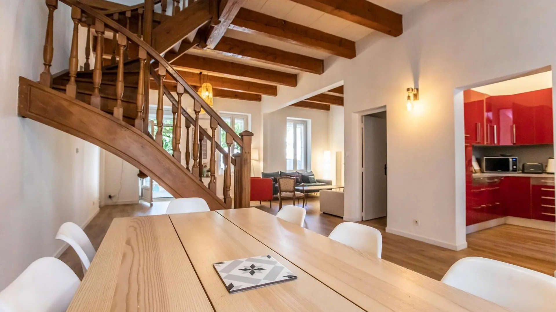 Maison Familiale Avec Grand Jardin, 2Min De La Mer Marseille Villa