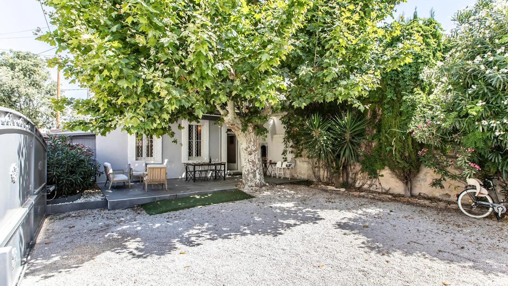 Maison Familiale Avec Grand Jardin, 2Min De La Mer Marseille Villa